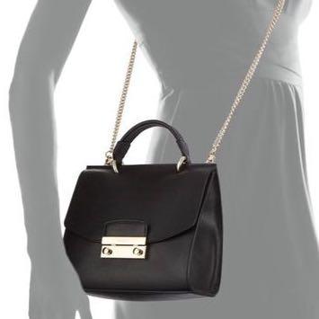 gesmolten Omleiding Medic SALE] FURLA Julia Mini Top Handle Bag, Women's Fashion, Bags & Wallets on  Carousell