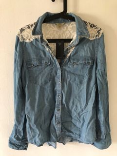 (Category: ) located in . Submitted by hypebeast08 (Listing ID 1066283775, Image 1). Description: .