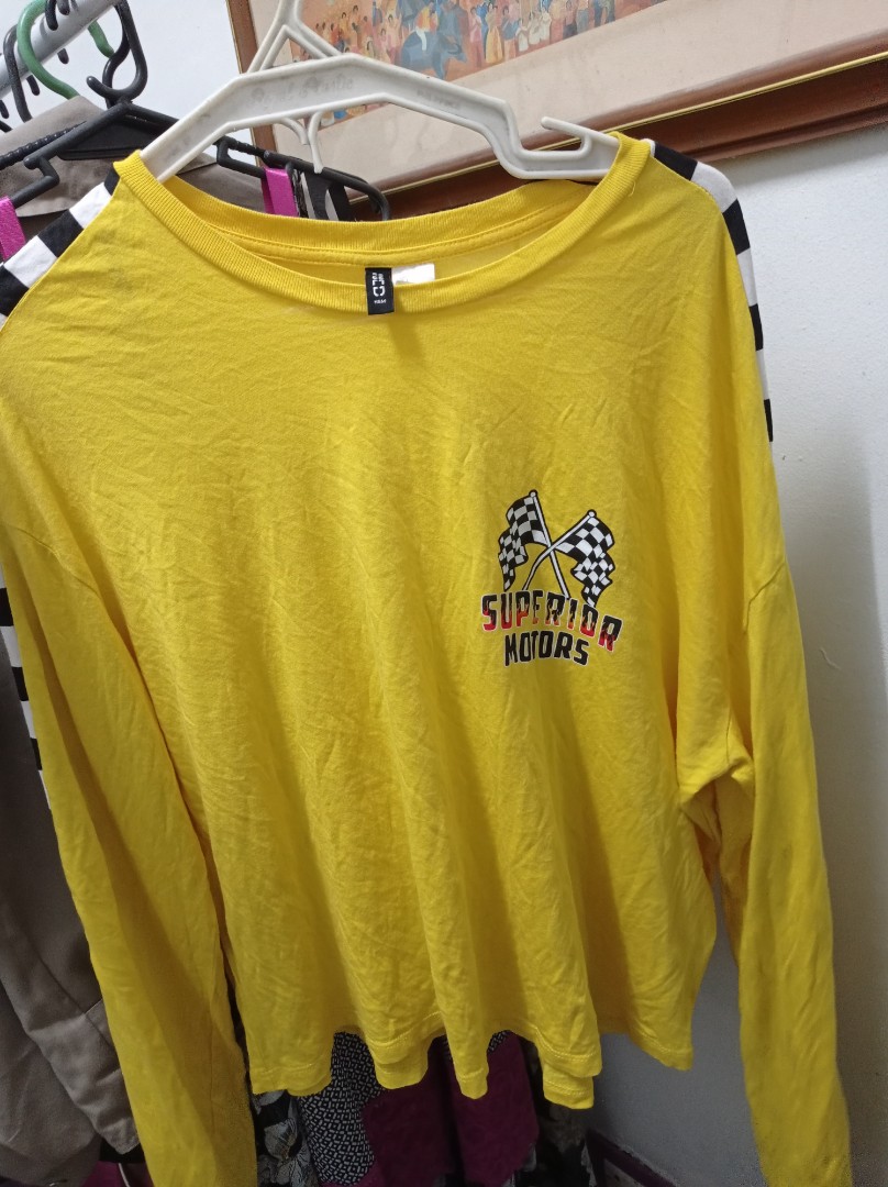 h&m bee t shirt
