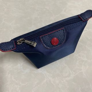 （分類：）位於 。 由 queeniehui 提交（商品編號 1066395165，圖片 1）。簡介： 。