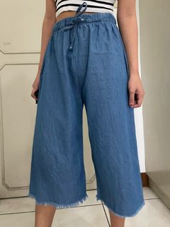 (Category: ) located in . Submitted by cheap.reloved (Listing ID 1066342166, Image 1). Description: .