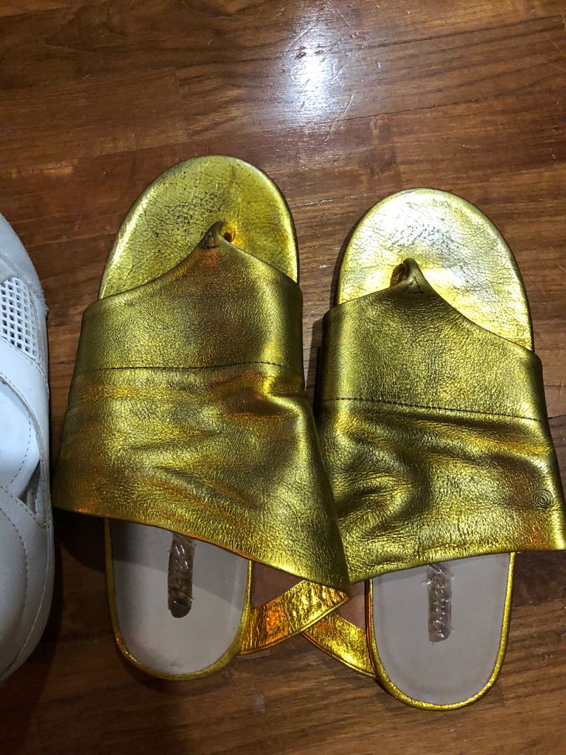 Gold slippers top