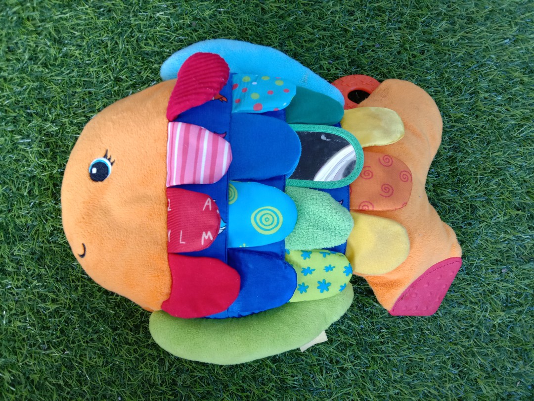 Melissa & doug flip outlet fish baby toy