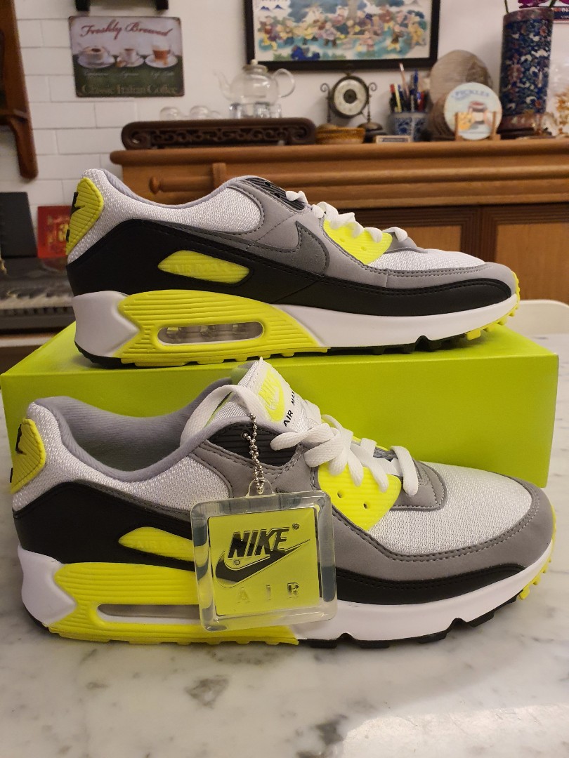 womens yellow air max 90