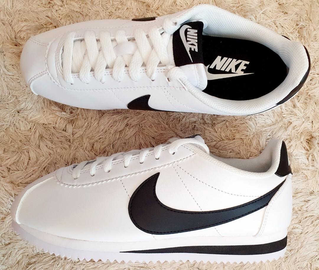 Nike Classic Cortez Leather size 7 US 