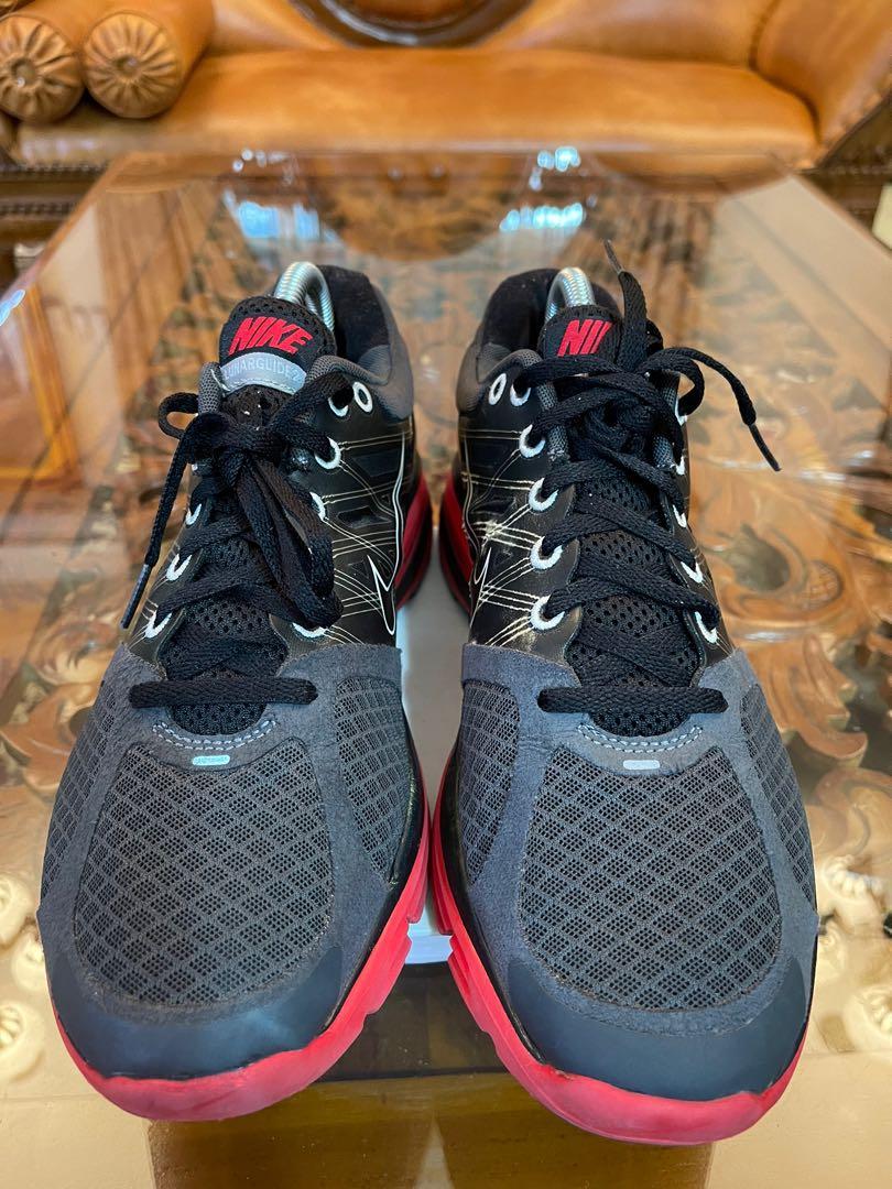 Nike flywire hotsell red and black