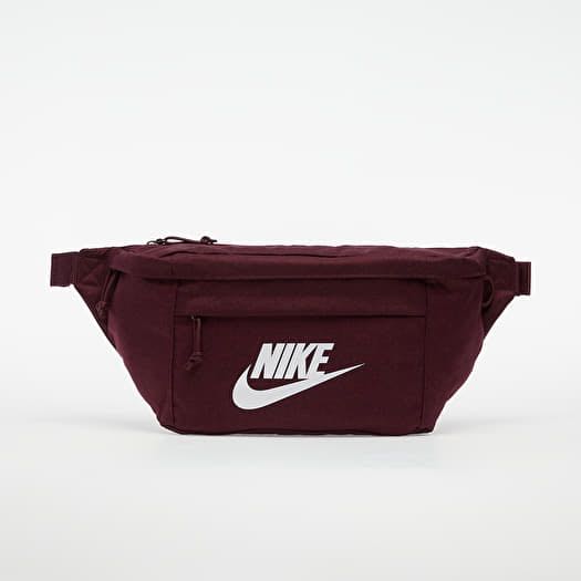 Nike tech shop hip pack red