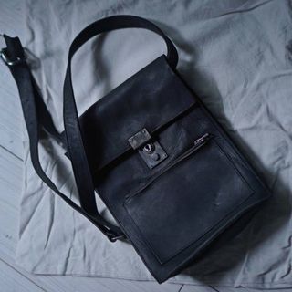 （分類：）位於 。 由 unworn_ 提交（商品編號 1066263892，圖片 1）。簡介： 。