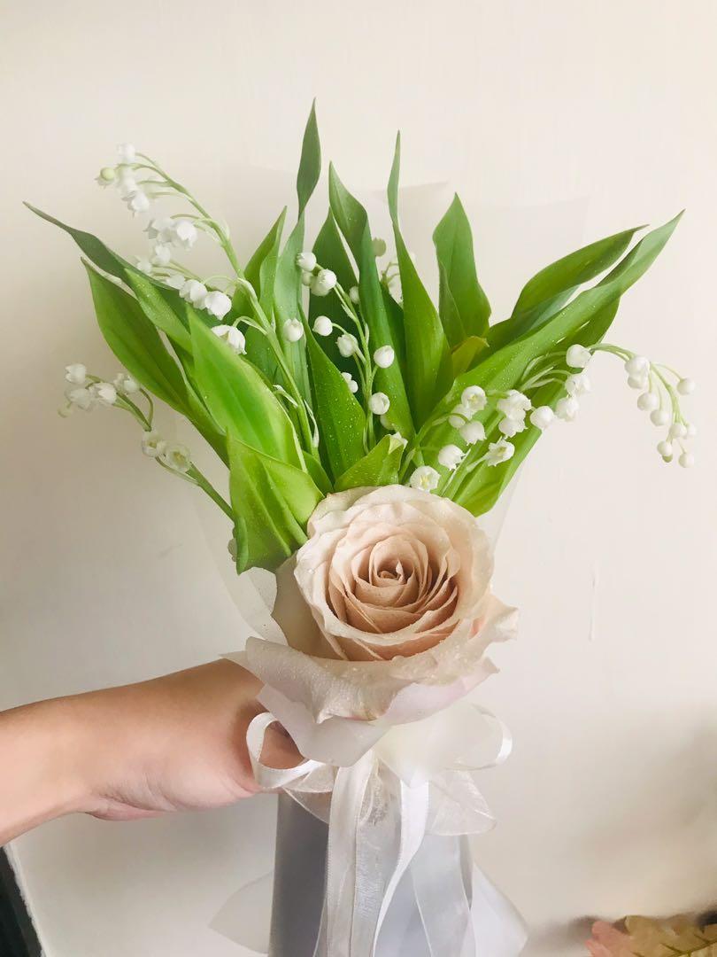 限時現貨優惠貨鈴蘭quicksand Rose花束 情人節生日驚喜週年紀念表白畢業母親節 興趣及遊戲 手作 自家設計 文具及工藝 花 Carousell