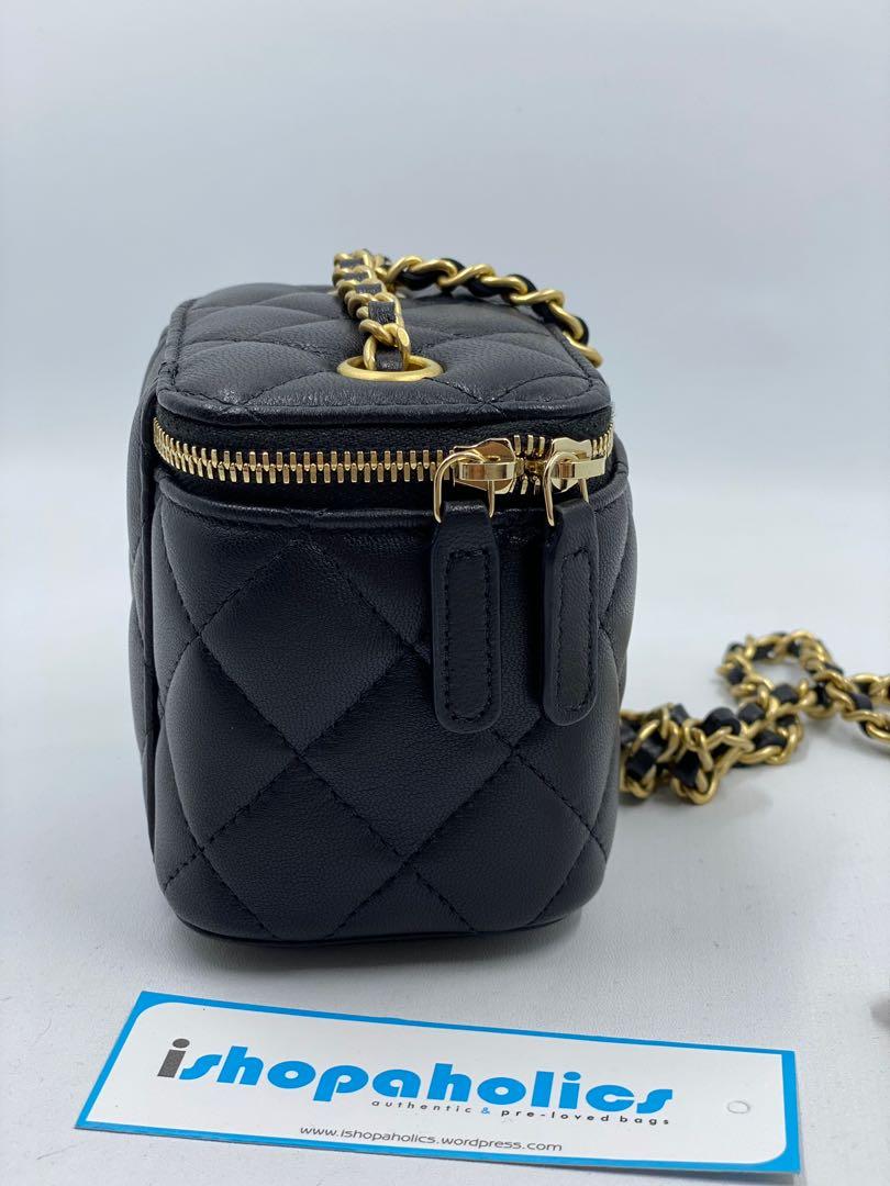 Chanel Mini Vanity Black 21C