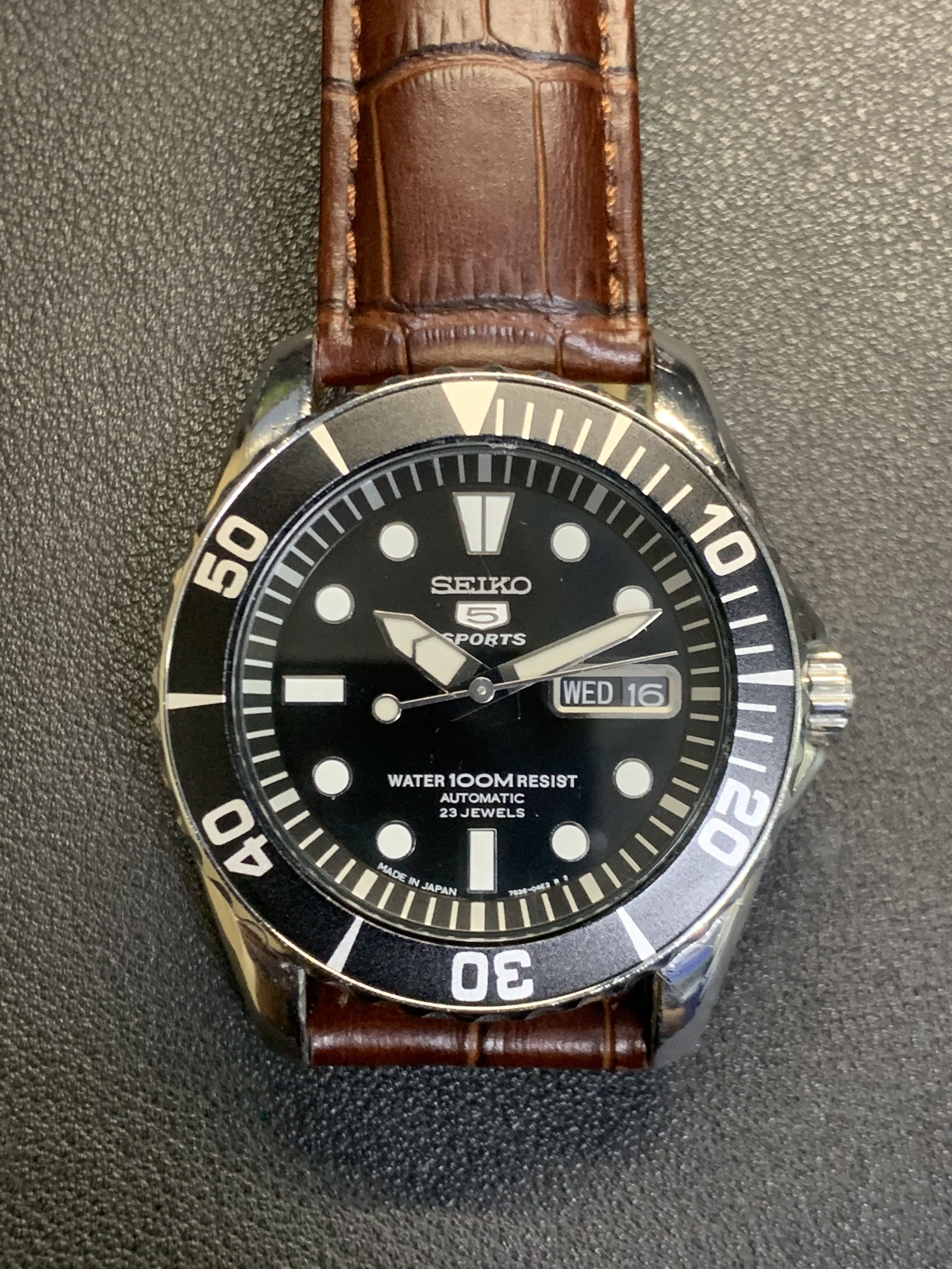 Seiko SNZF17J2 Sea Urchin with Leather Strap Japan Model, Mobile Phones &  Gadgets, Wearables & Smart Watches on Carousell