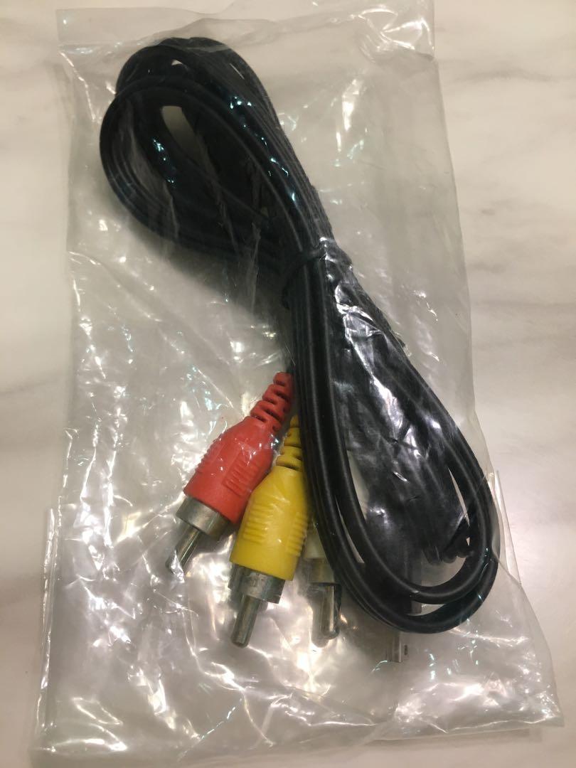 Splitter Cable (Category: Cables & Adaptors) located in Singapore. Submitted by wangly88 (Listing ID 1066391313, Image 1). Description: Brand new splitter cable in wrapping packet. .
