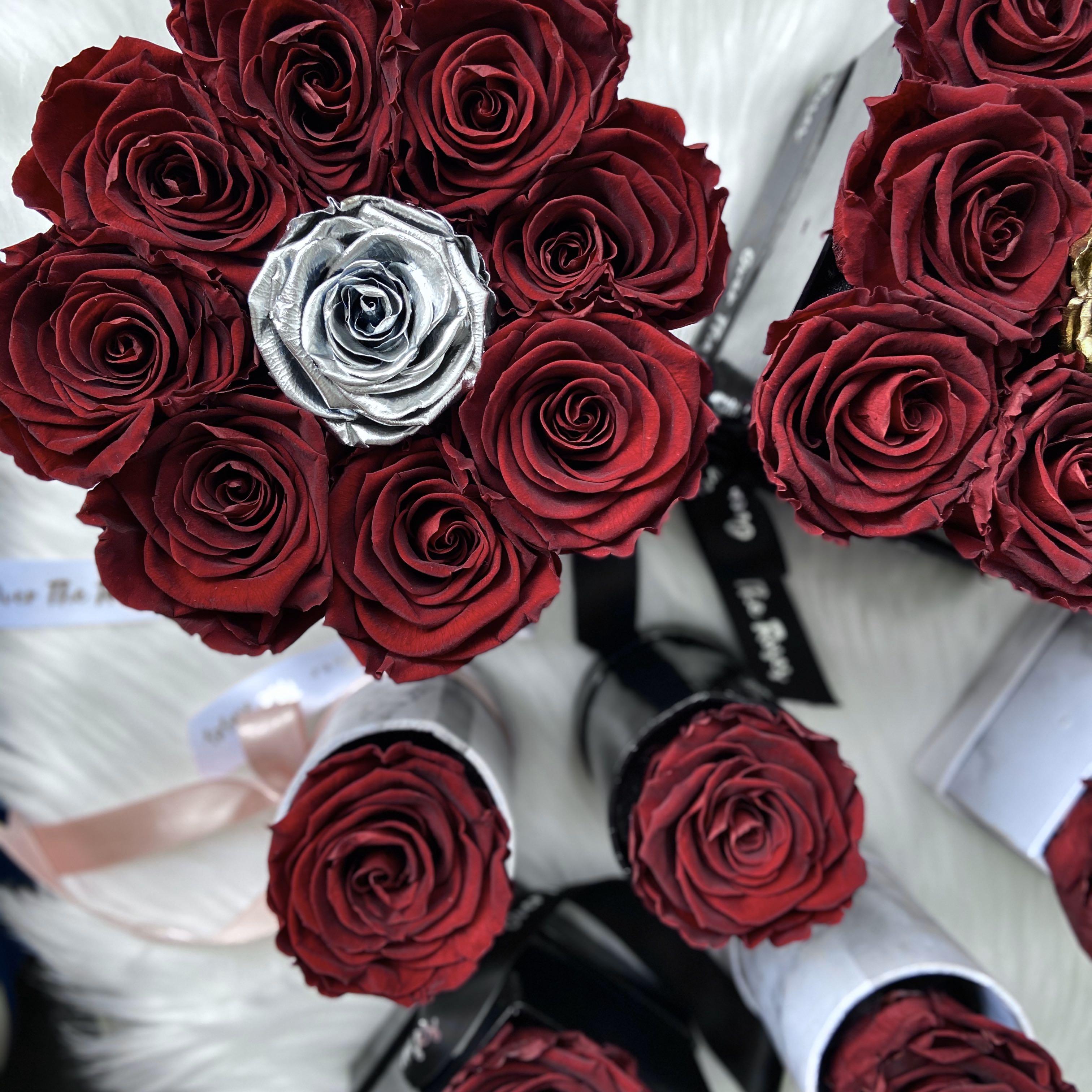 Valentines Preserved Roses Flowers Gifts Proposal Home Decor Birthday Cny Anniversary Weddings Bridal Shower Engagement Roses Valentine S Day Gardening Flowers Bouquets On Carousell
