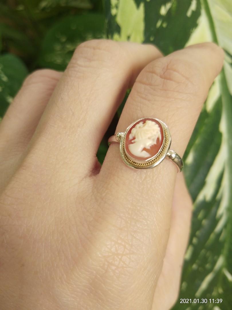 Vintage Genuine Shell Cameo bracelet and ring set (Category: Luxury Accessories) located in Davao. Submitted by old_just_got_better (Listing ID 1066247043, Image 3). Description: vintage set 7 pieces oval panel scenic cameo bracelet lady profile cameo ring size 7.5 18k gold over 925 silver rope design on each cameo sold as set.