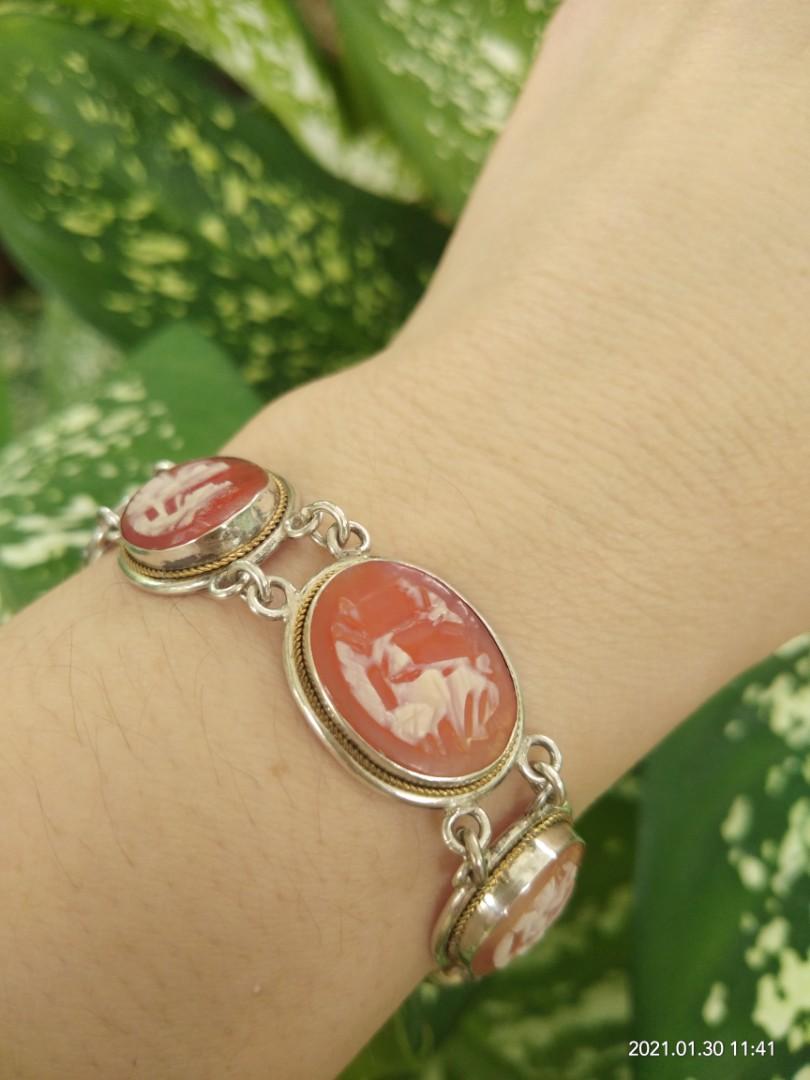 Vintage Genuine Shell Cameo bracelet and ring set (Category: Luxury Accessories) located in Davao. Submitted by old_just_got_better (Listing ID 1066247043, Image 2). Description: vintage set 7 pieces oval panel scenic cameo bracelet lady profile cameo ring size 7.5 18k gold over 925 silver rope design on each cameo sold as set.
