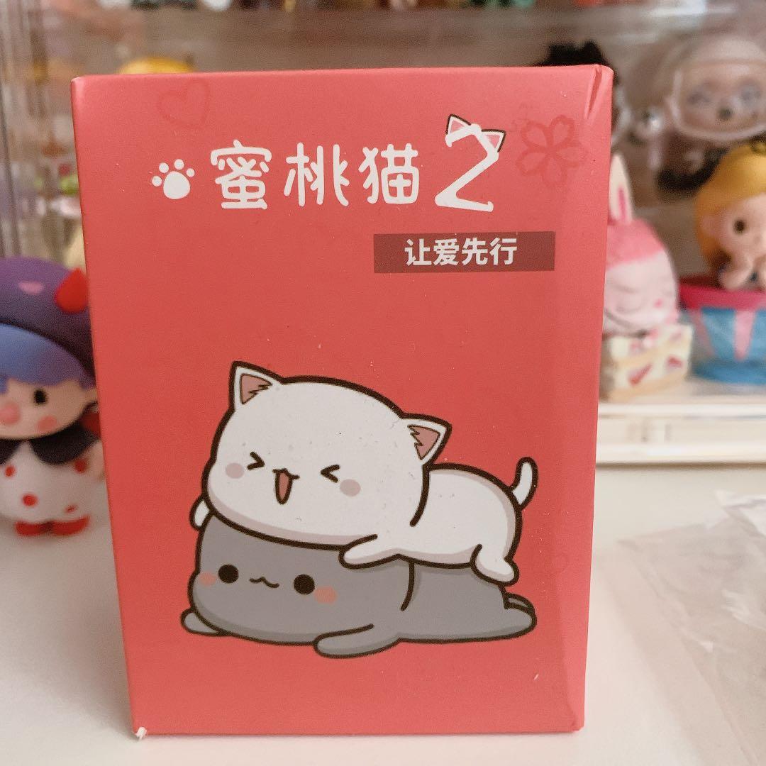 蜜桃猫2 让爱先行 Mitao Cat 静静看你 Hobbies Toys Toys Games On Carousell