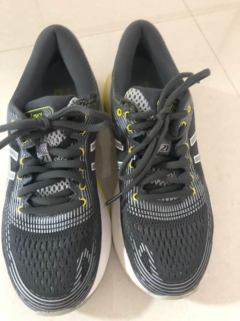 asics nimbus flytefoam