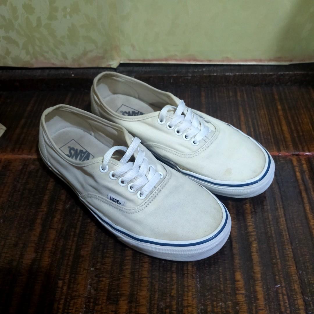 vans authentic broken white