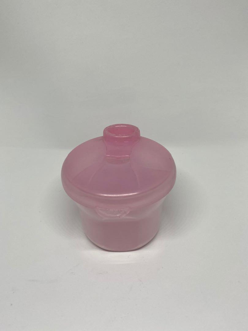 Baby items (Category: Baby Toiletries & Grooming) located in Quezon City. Submitted by hotstuffmanila (Listing ID 1066670127, Image 2). Description: EUC Take all 3 for 500 only Avent and graco milk containers and snack cup .