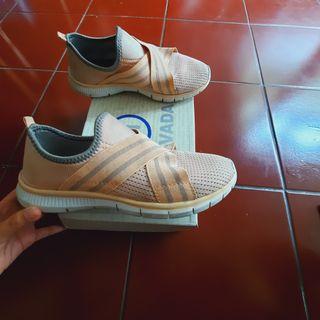 #bersih2021 Nevada Sneakers