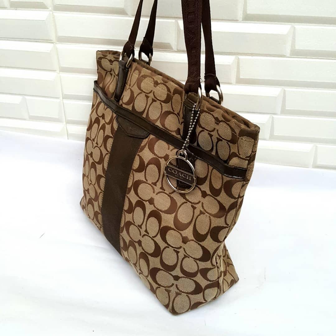 COACH SIGNATURE STRIPE TOTE Women s Fashion Bags Wallets Clutches on Carousell