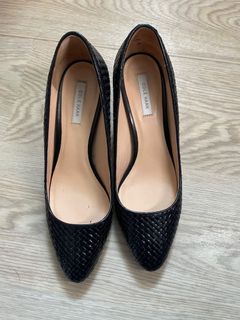 （分類：）位於 。 由 danascloset09 提交（商品編號 1066448332，圖片 1）。簡介： 。