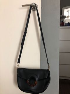 (Category: ) located in . Submitted by preloved.izan (Listing ID 1066506026, Image 1). Description: .