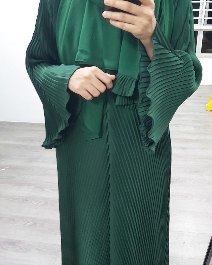 green abaya