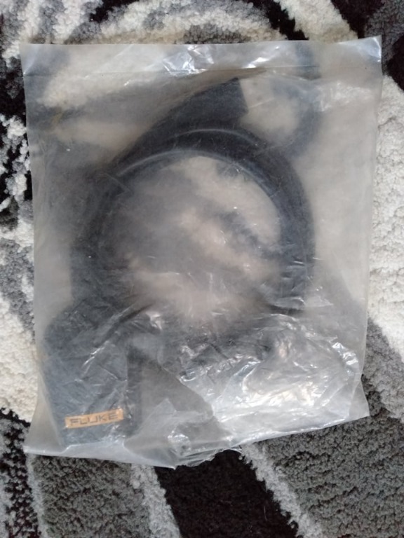 Fluke Rev ii OC4USB USB Interface Cable, Commercial & Industrial