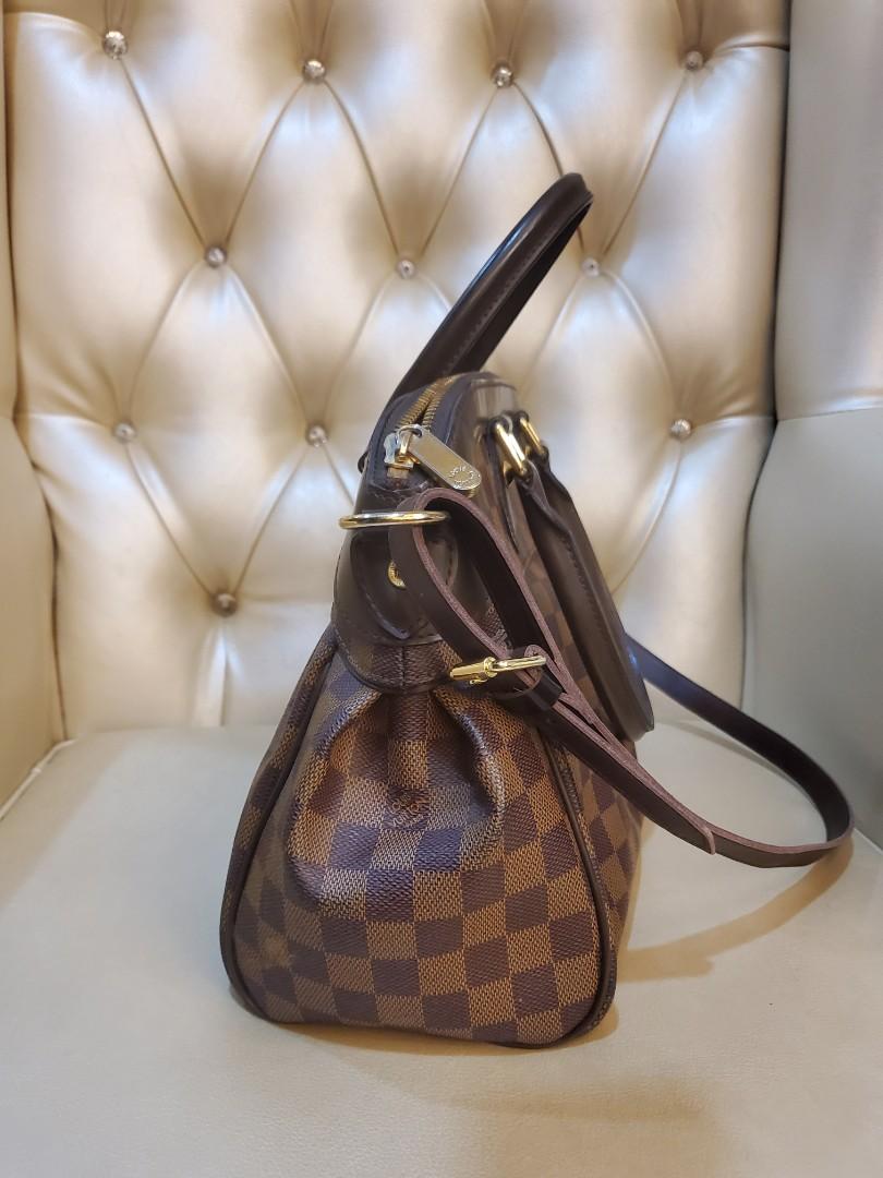 Louis Vuitton Trevi damier MM, Women's Fashion, Bags & Wallets, Purses &  Pouches on Carousell