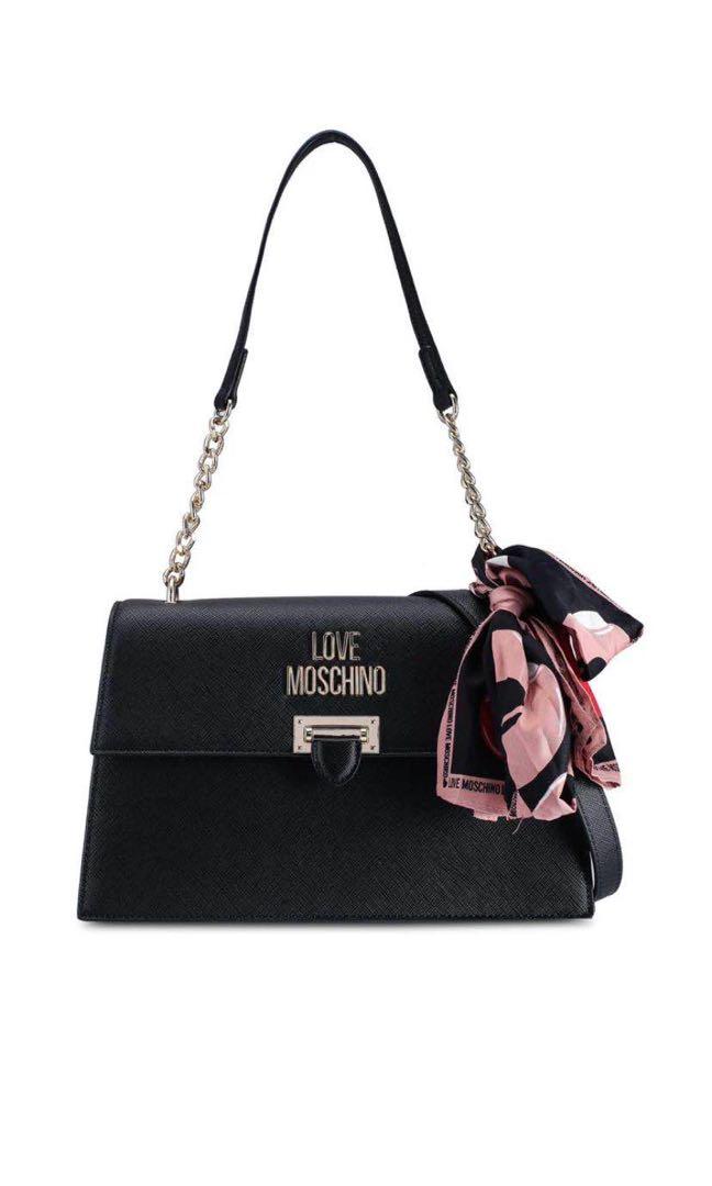 moschino classic bag