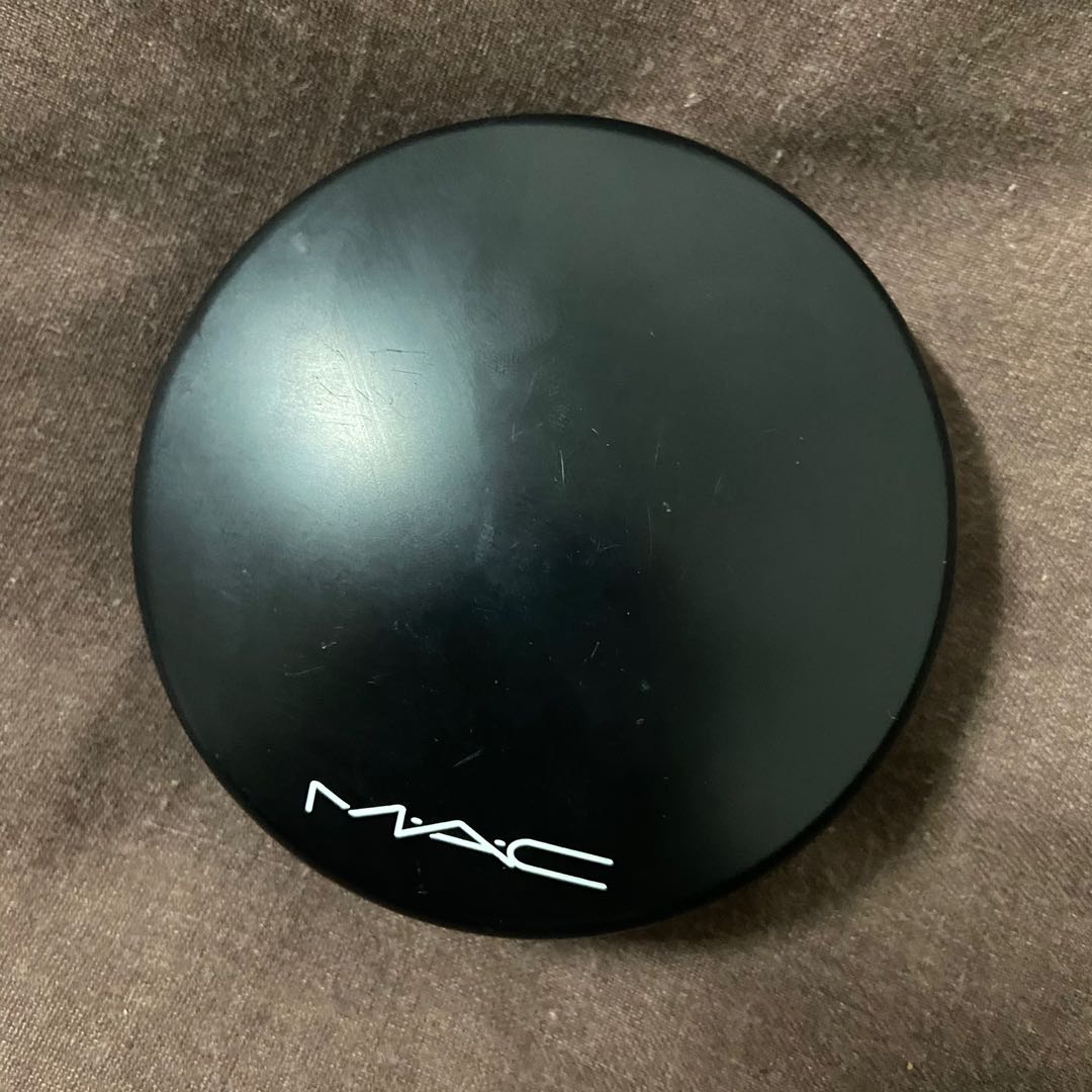 Mac "give me sun" bronzer, Beauty & Personal Care, Face, Makeup on Carousell