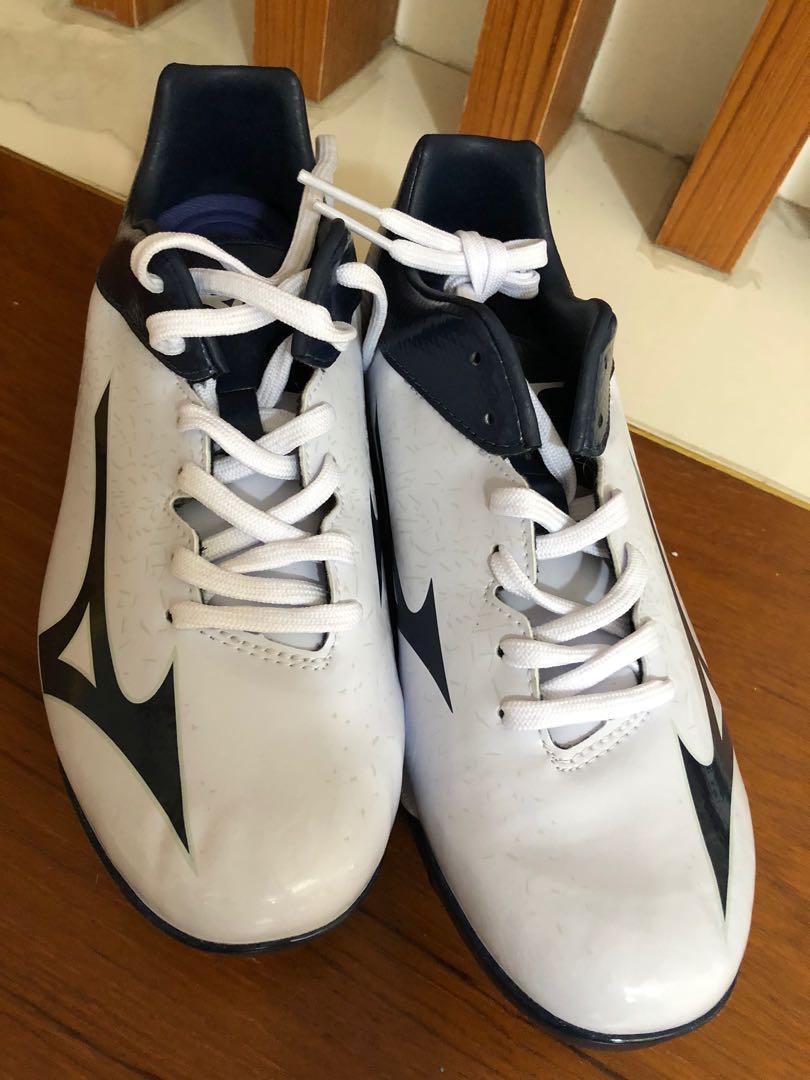 Mizuno top softball trainers