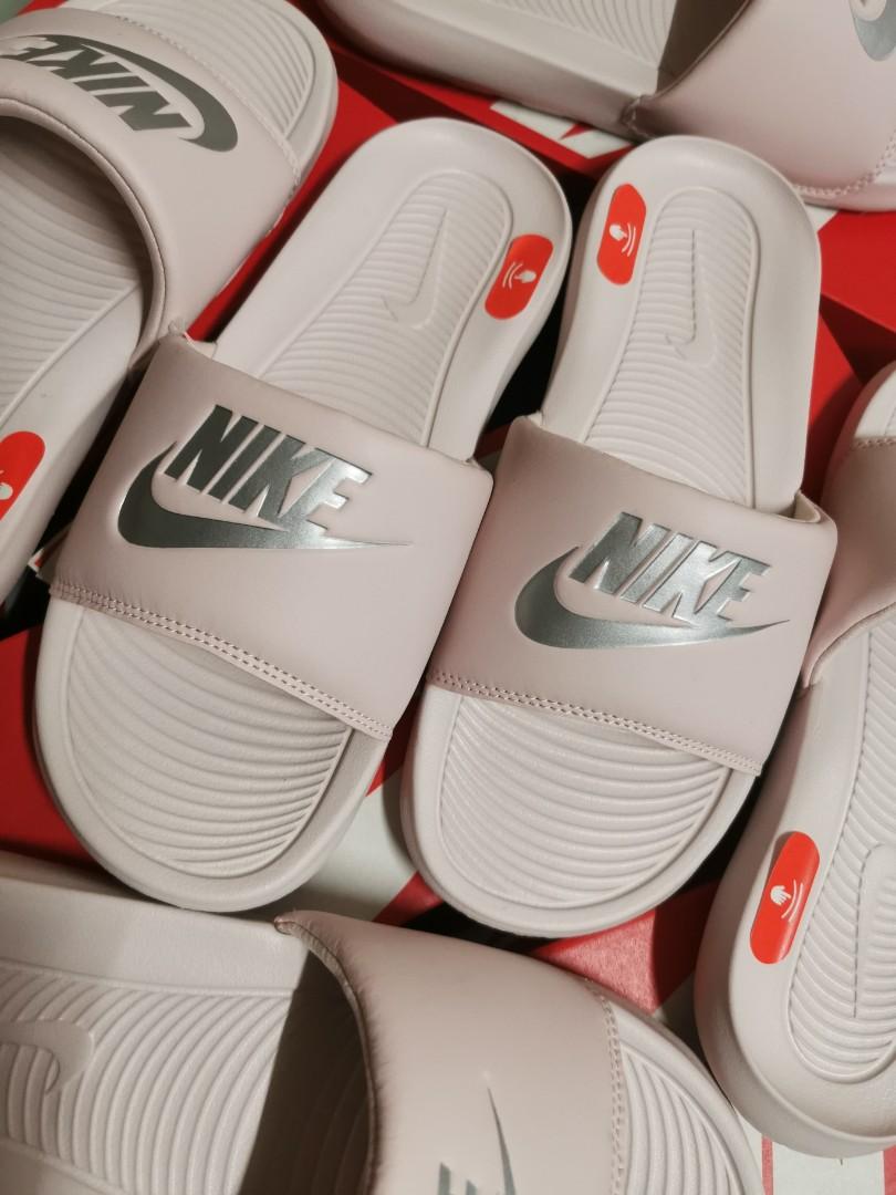 Nike victori one slide women's deals