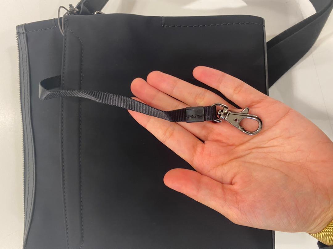 Tumi shelton crossbody deals