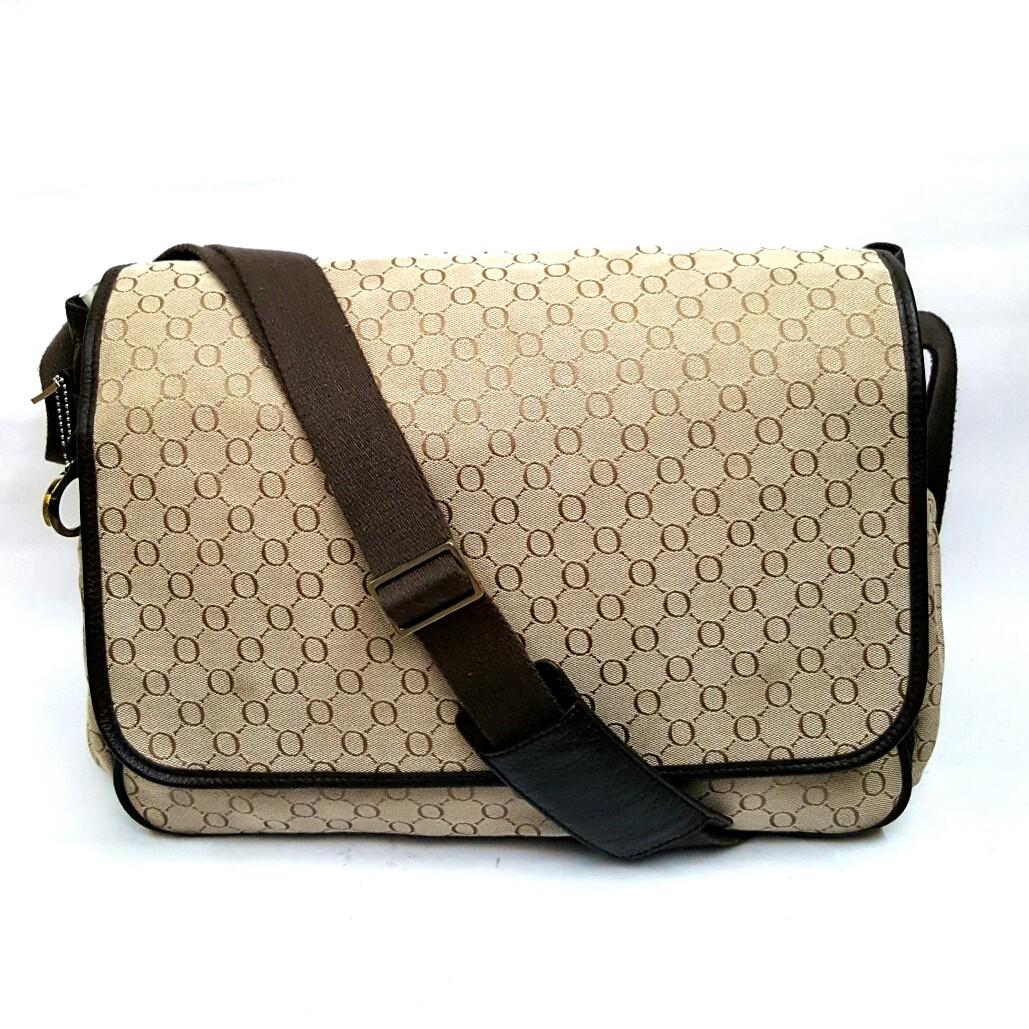Oroton Signature O Cross body Messager Bag