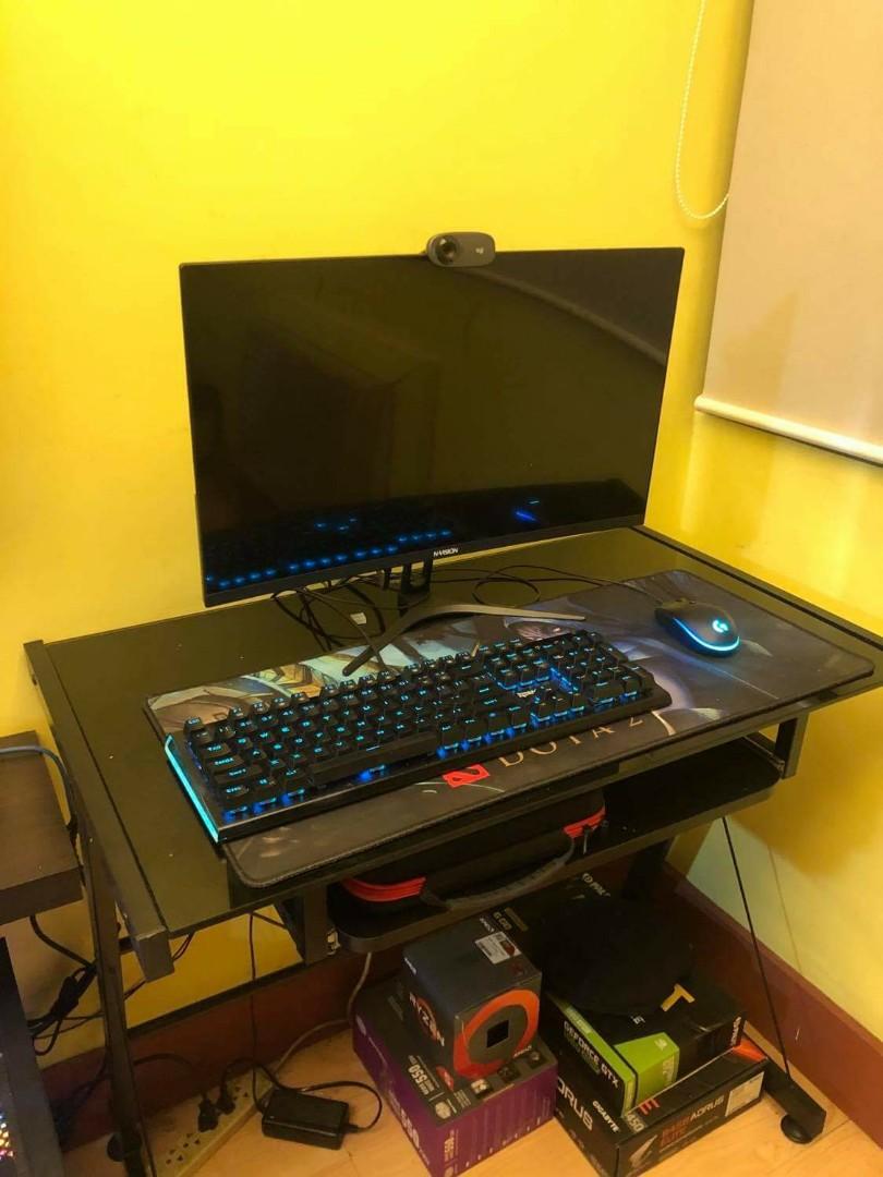 PC COMPLETE SET W/ TABLE, Computers & Tech, Desktops on Carousell