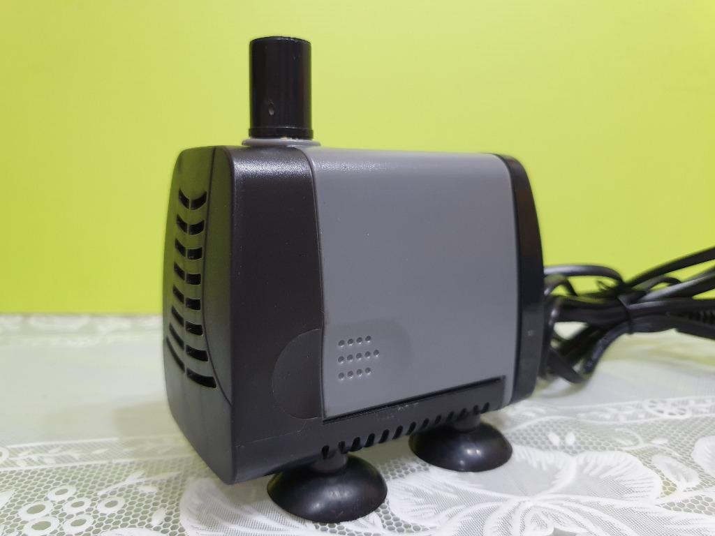 Pump (Category: Homes & Other Pet Accessories) located in Singapore. Submitted by leonardsoh181 (Listing ID 1066595014, Image 3). Description: Pump 1,300 L/hour. Adjustable Flow & Energy Saving..