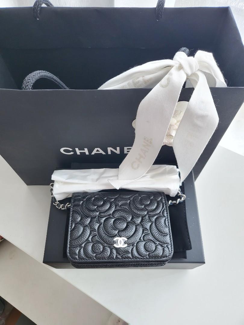 Chanel camellia 2025 belt bag
