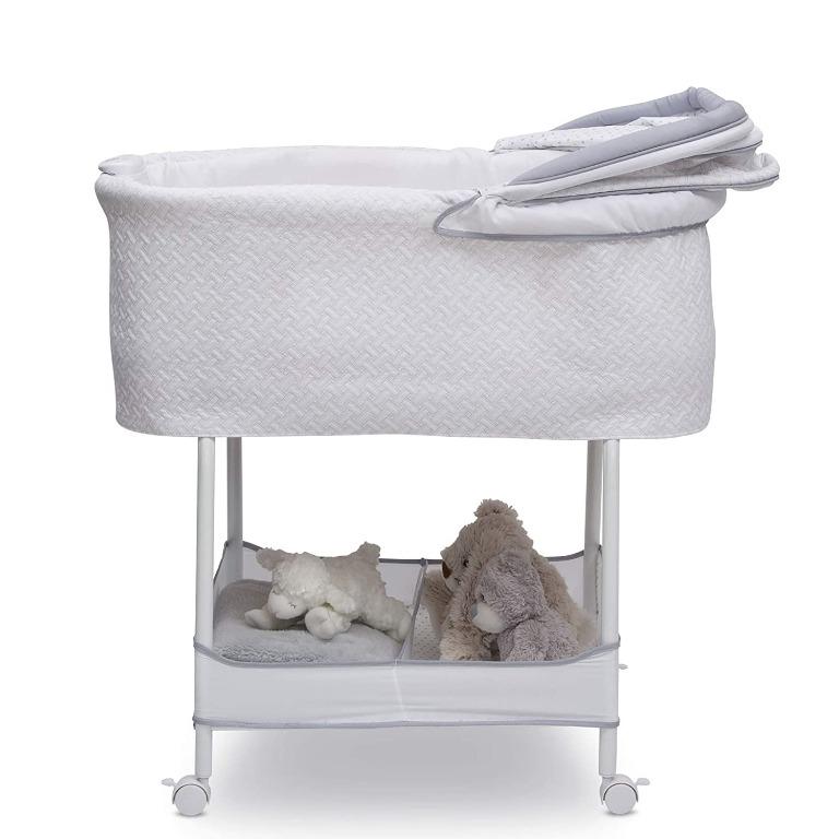Simmons kids online auto gliding bassinet