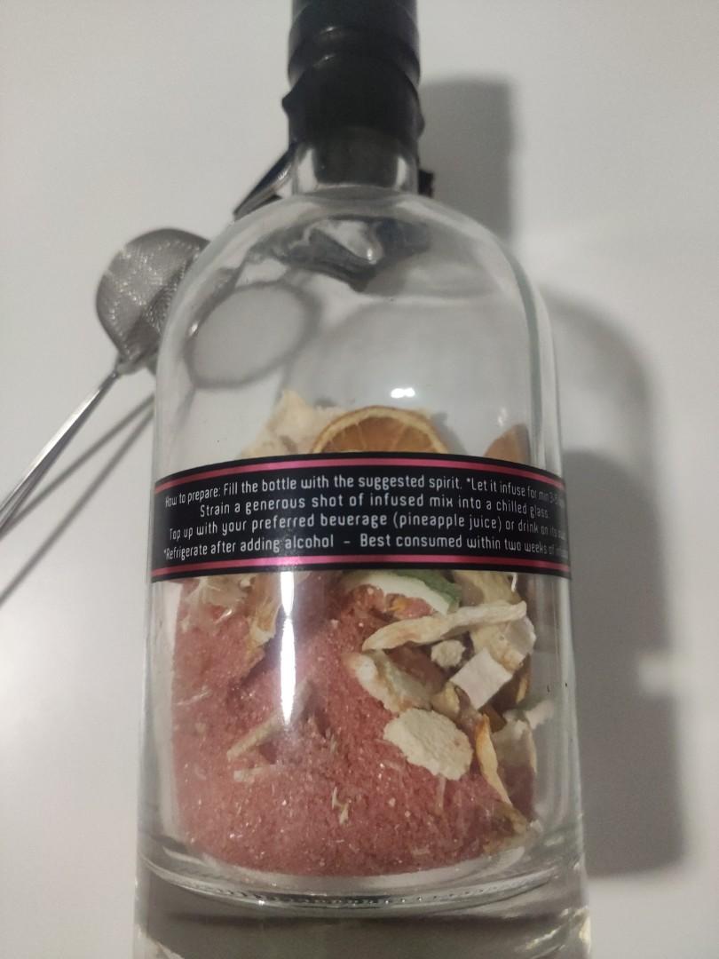 Singapore Sling infusion mixer, Food & Drinks, Beverages on Carousell