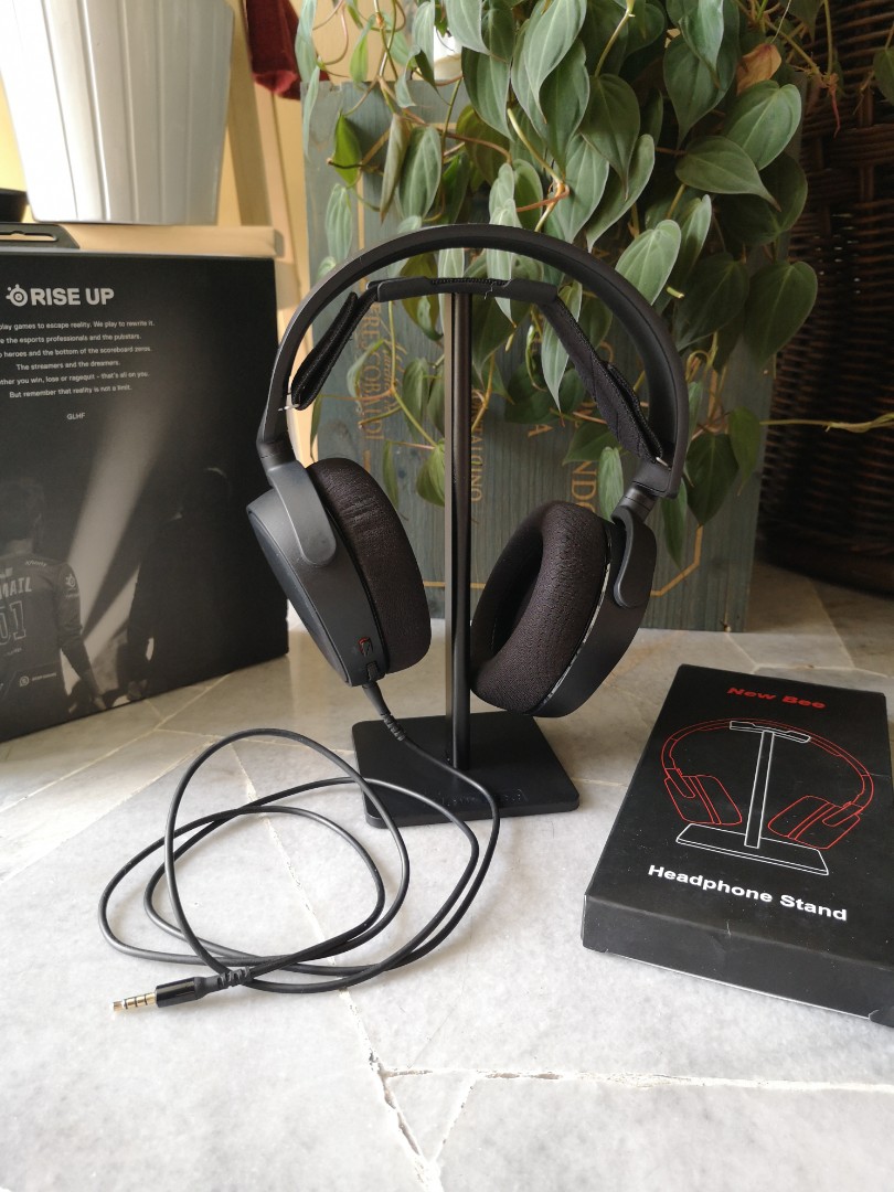 arctis headset stand