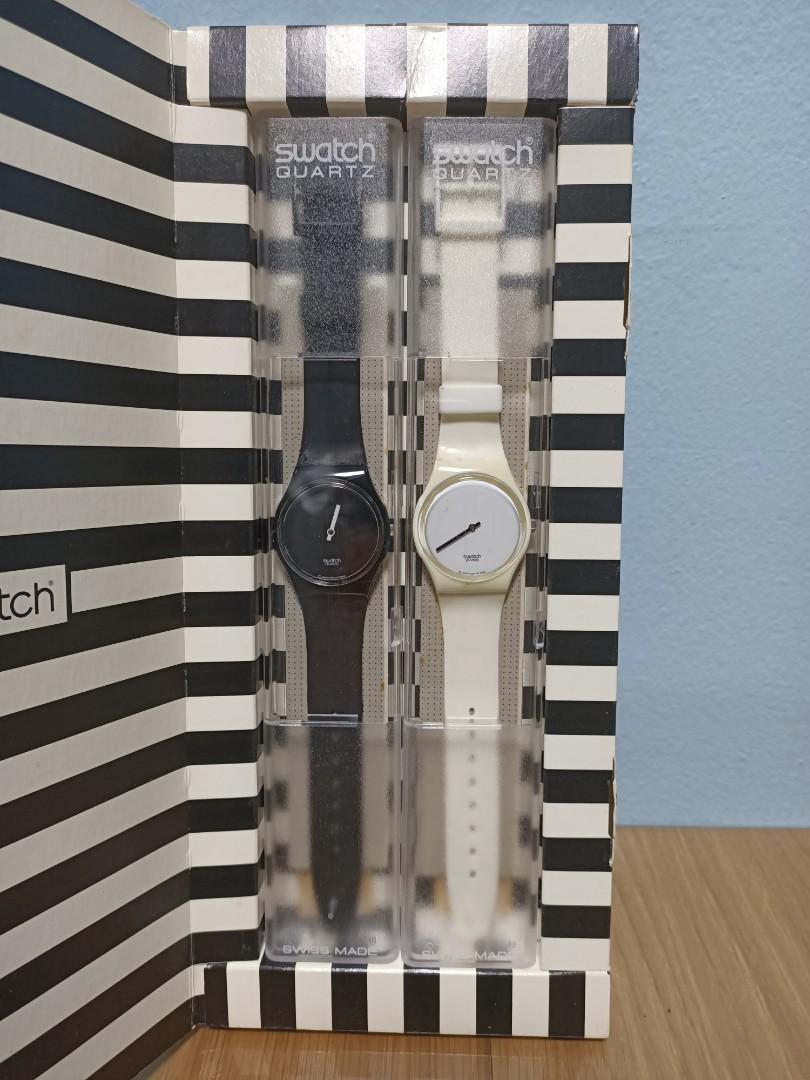 Swatch white best sale hours black minutes