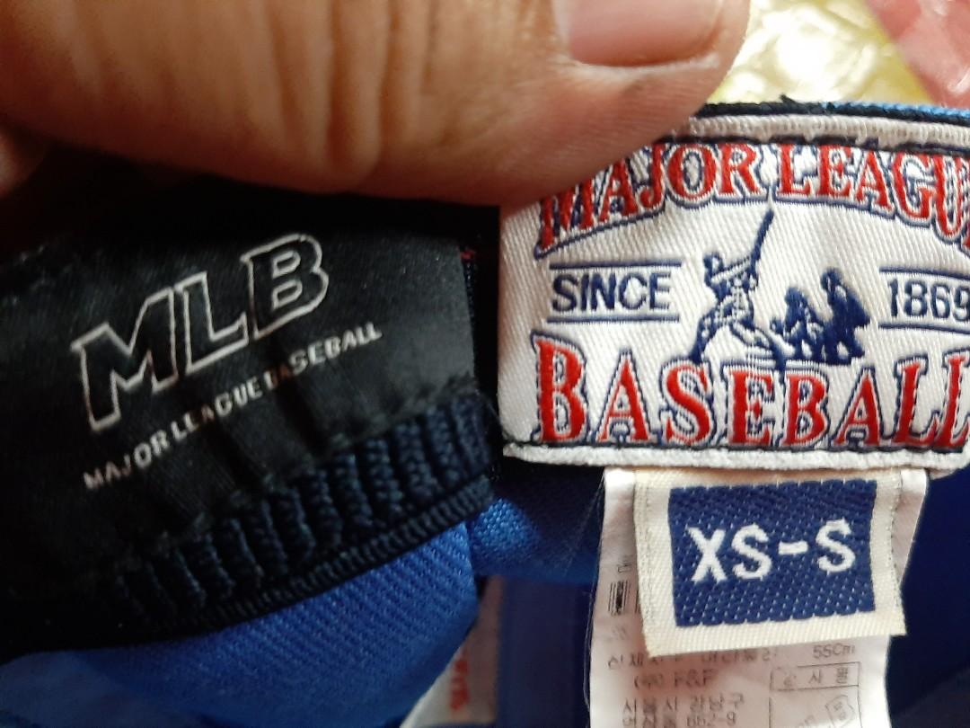 Vintage MLB New York Yankees Close cap, Men's Fashion, Watches