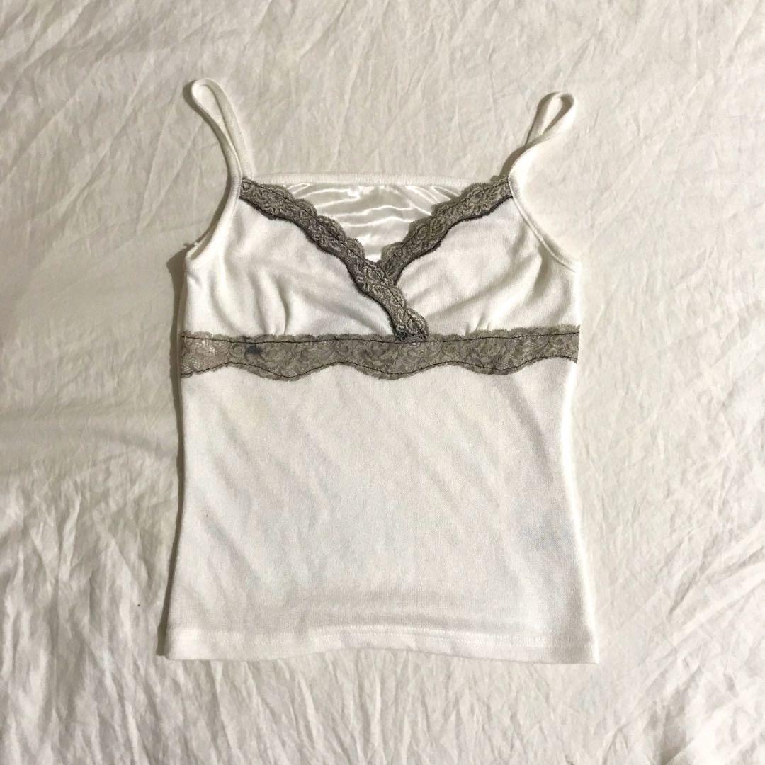 y2k cami top, Women's Fashion, Tops, Sleeveless on Carousell