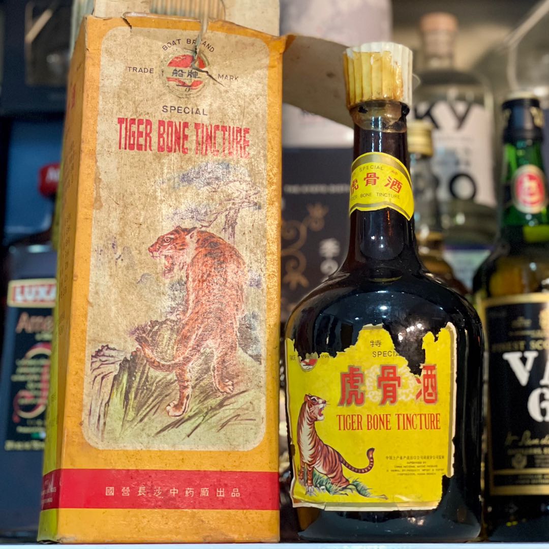 希少 虎骨薬酒 MADE in DPRK  Tiger Bones Liquor
