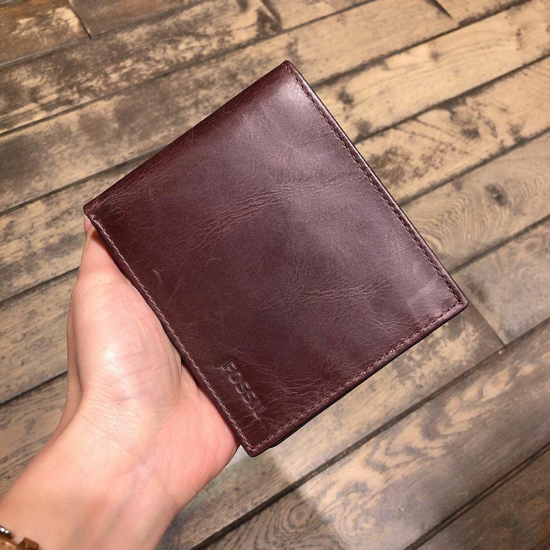 Authentic Fossil Men Wallet, Luxury, Bags & Wallets on Carousell