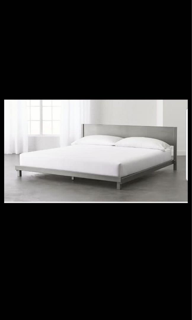 Bed Frame American Queen Size, What Size Is American Queen Bed