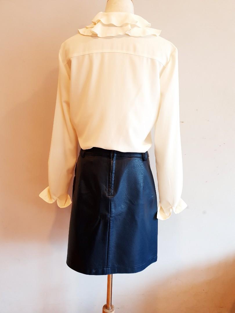 white ruffle blouse long sleeve