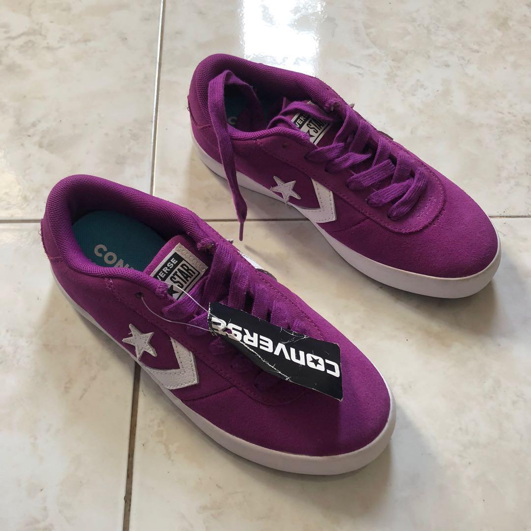 BRAND NEW CONVERE POINT STAR (Category: Sneakers) located in Paranaque City. Submitted by daechwi7a (Listing ID 1060497079, Image 1). Description: REG PRICE: P3,510 Point star, violet with comfort cushioning Authentic, Brand new, worn once to fit. (purchased from Converse warehouse sale, that's why I'm able to lower the price this much) With tags. ****with minimal flaws in eyelets and right shoelace Comes with Converse box (but not for the exact 